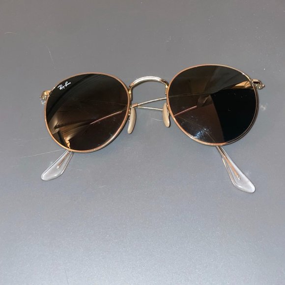 Ray-Ban Sunglasses (+ Ray-Ban Case)